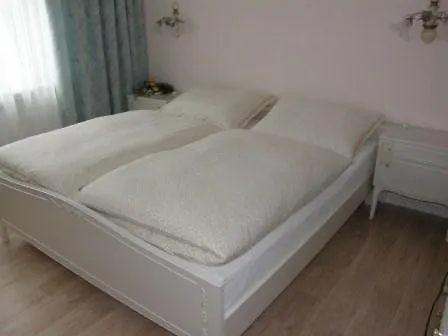 Apartment Haus Kroell *